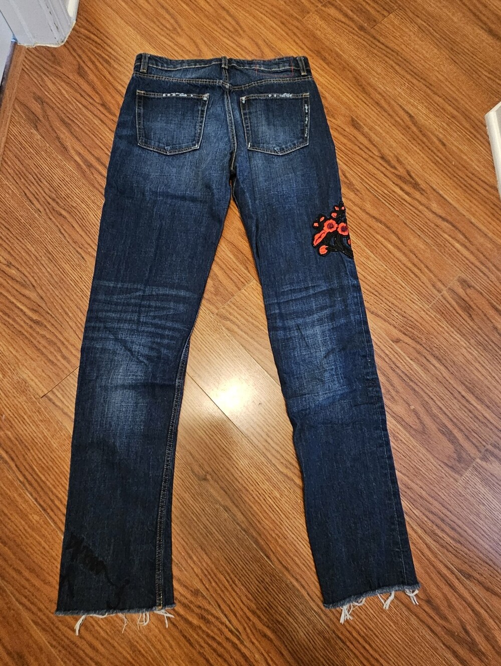 Jeans - Picture 10 of 11